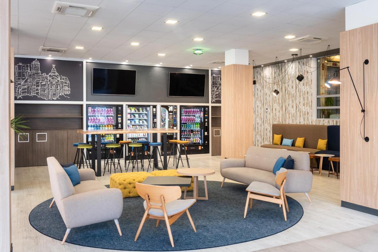 Madrid Airport Suites, Affiliated By Melia Экстерьер фото